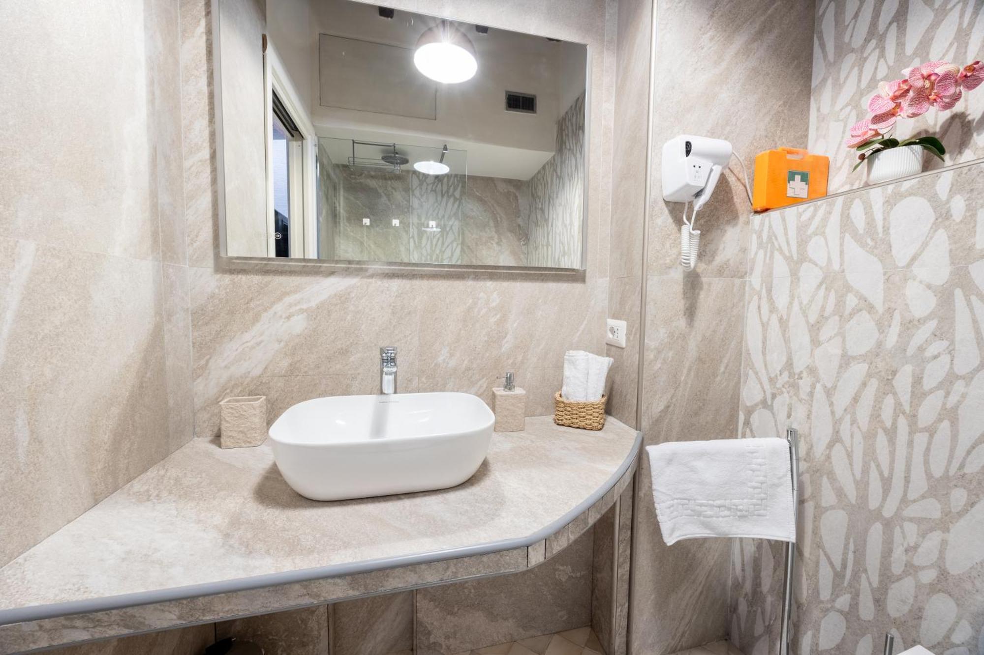 Mb Suites Corso Roma Esterno foto